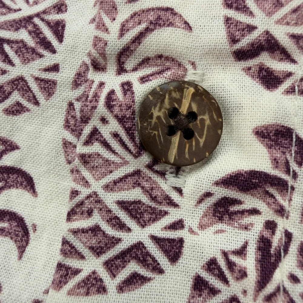Reyn Spooner Joe Kealohas Mens Small Pineapple Print Button Down